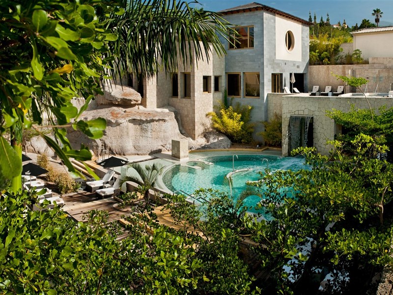 GRAN HOTEL BAHÍA DEL DUQUE RESORT & SPA - fotografie