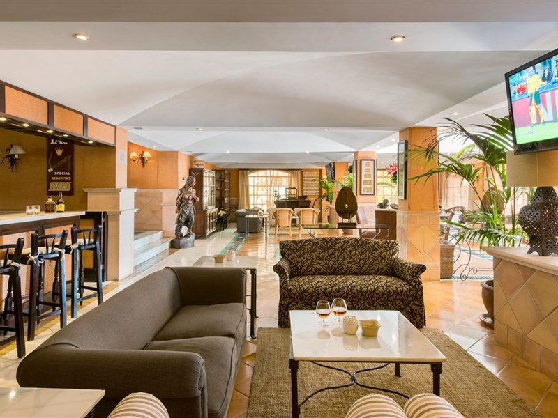 GRAN HOTEL BAHÍA DEL DUQUE RESORT & SPA - fotografie