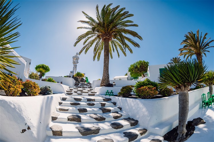 EXLUZIVNÍ POZNÁVACÍ ZÁJEZD foto