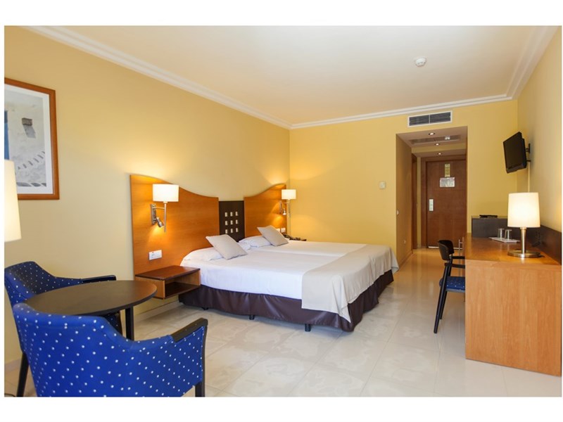 LIVVO COSTA TAURITO - fotografie