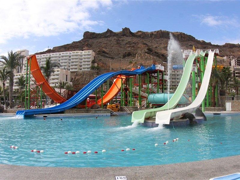 LIVVO COSTA TAURITO - fotografie