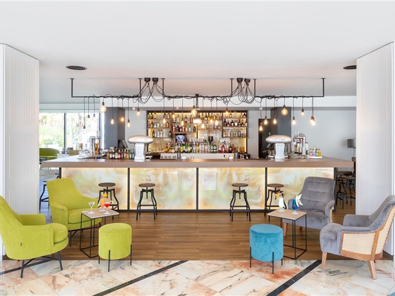 ALEXANDRE HOTEL LA SIESTA - fotografie