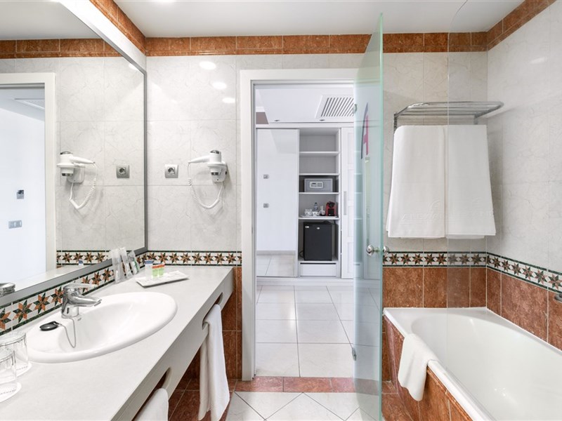 ALEXANDRE HOTEL LA SIESTA - fotografie