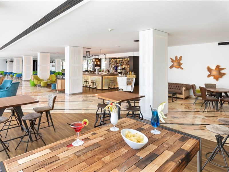 ALEXANDRE HOTEL LA SIESTA - fotografie