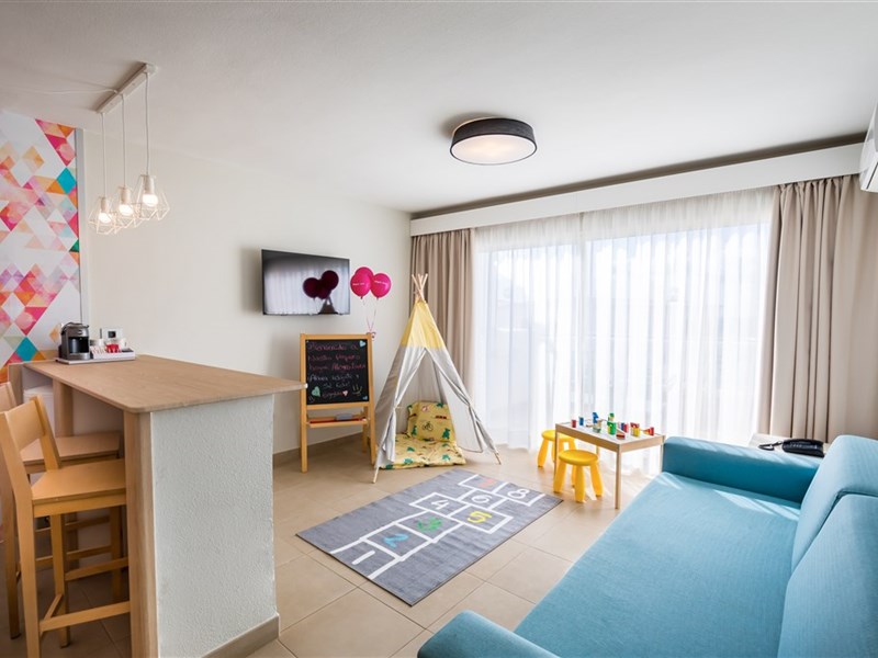 ALLEGRO ISORA - fotografie