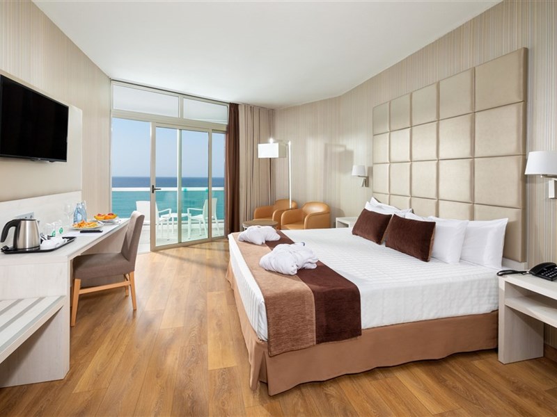 BEST SEMIRAMIS - fotografie