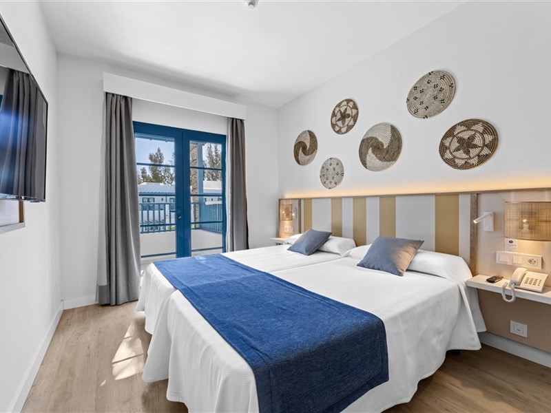 THB TROPICAL ISLAND - fotografie