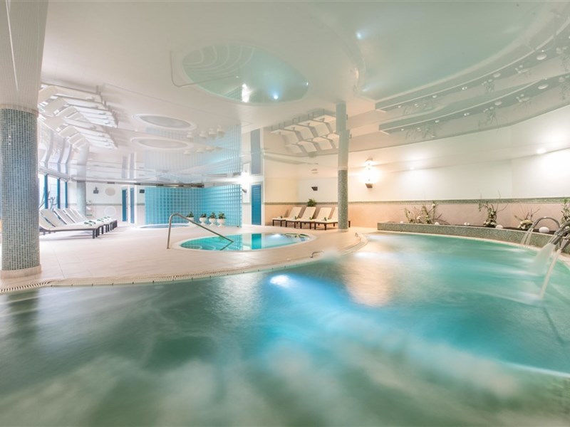 THB TROPICAL ISLAND - fotografie