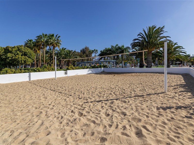 THB TROPICAL ISLAND - fotografie