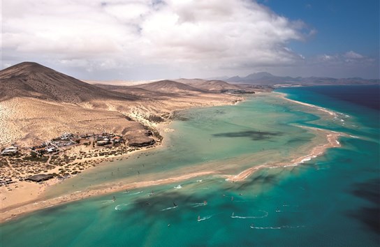 Ostrov Fuerteventura a windsurfing - pohled shora