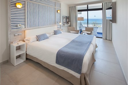 FIRST MINUTE: LÉTO 2026 foto